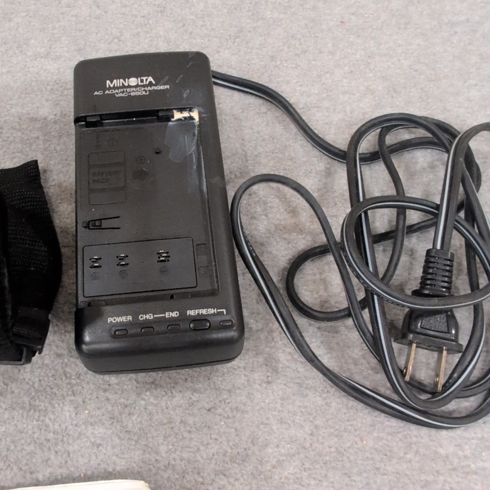 Minolta Master C-513 Compact VHS Camcorder VTU-500 Tuner Charger Manual Bundle - Picture 4 of 12